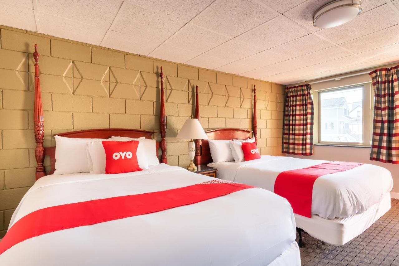 Oyo Hotel Malden Ma Broadway Luaran gambar